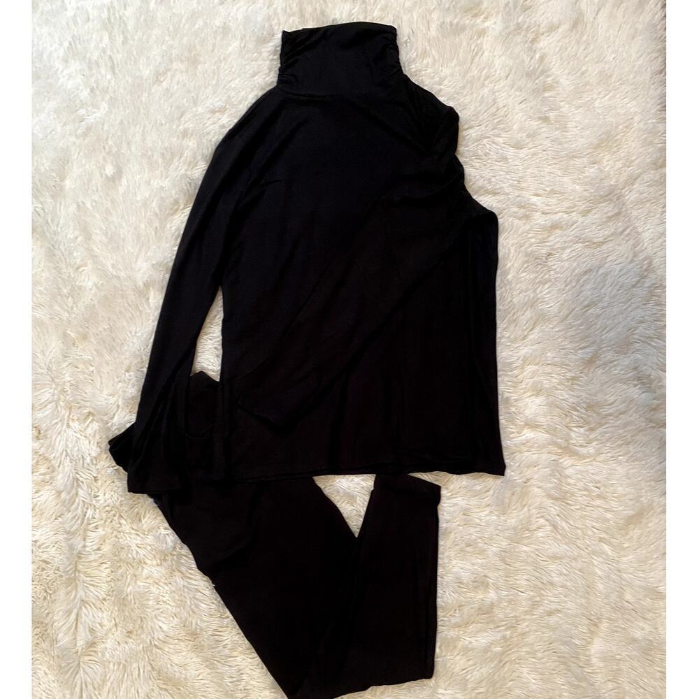 Zenana Black Mock Neck Top & Leggings Set - Sz. 1X - 3X (Boutique) - Picture 3 of 4